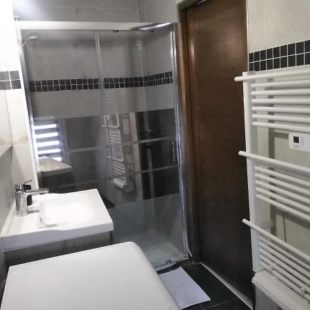 Detente - Appartement Et Poutres Apparentes Безье Экстерьер фото